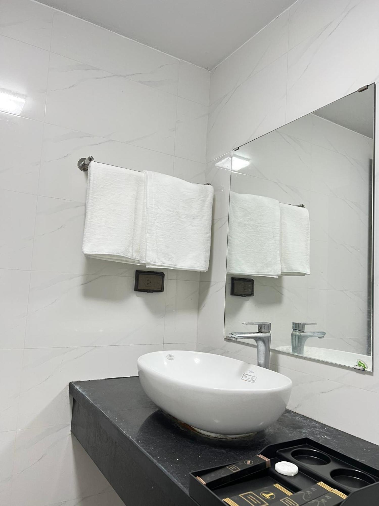 Venus Apartment Trung Phung Ханой Экстерьер фото